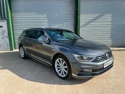 Begagnad VW Passat R-line 190 HK (139 kW) 2016 Grå Kombi
