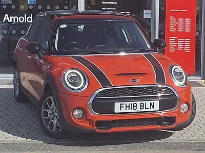 Used Mini Cooper S 192 HP (141 kW) 2018 Orange Hatchback
