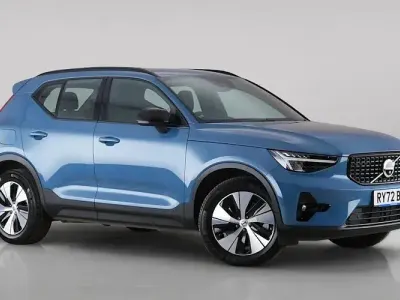 Used Volvo XC40 Plus 211 HP (155 kW) 2023 Blue SUV