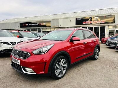 Red Used 2017 Kia Niro SUV | £10,175 (A bit pricey)