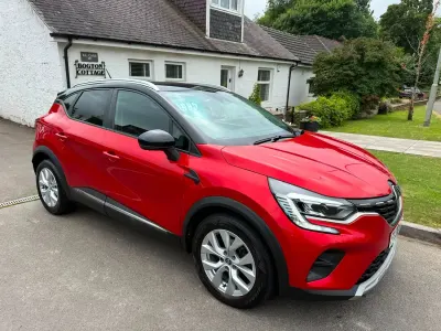 Used Renault Captur Iconic 100 HP (73 kW) 2020 Red  black SUV