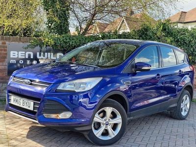 Usado Ford Kuga Zetec 120 CV (88 kW) 2016 Azul SUV