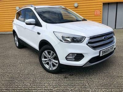 Usado Ford Kuga Zetec 120 CV (88 kW) 2018 Blanco SUV
