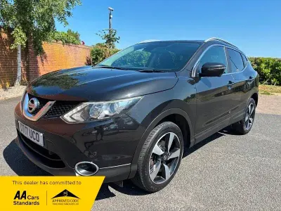 Used Nissan Qashqai N-Connecta 110 HP (80 kW) 2017 Black SUV