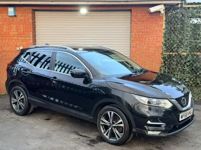 Używany Nissan Qashqai N-Connecta 2018 Czarny SUV