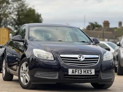 Used Vauxhall Insignia 2013 Blue Hatchback