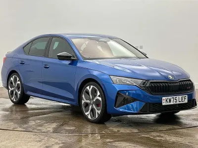 Used Skoda Octavia vRS 265 HP (194 kW) 2026 Race blue metallic Hatchback