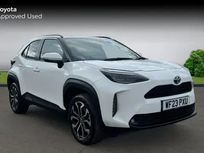 Used Toyota Yaris Hybrid Design 116 HP (85 kW) 2023 White