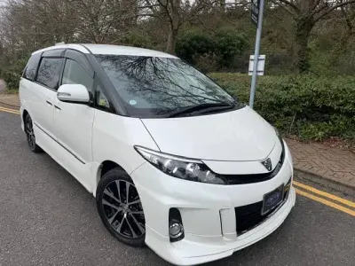 Used Toyota Estima Premium 170 HP (125 kW) 2013 Pearl white MPV