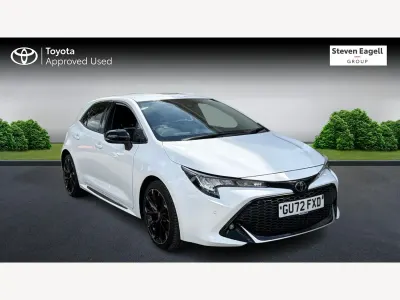 Used Toyota Corolla Sport 140 HP (102 kW) 2022 White Hatchback