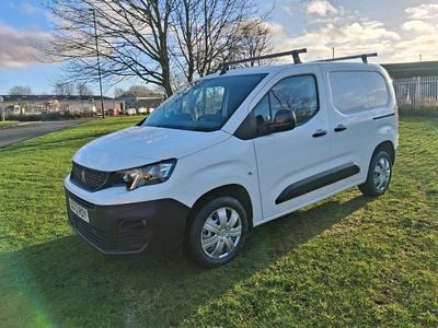 White Used 2022 Peugeot Partner MPV | £10,295 (Fair price)