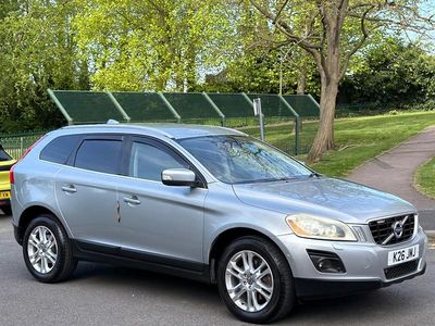 Usado Volvo XC60 SE Lux 175 HP (128 kW) 2009 Prateado SUV