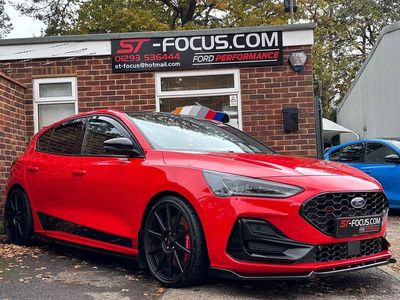 Used Ford Focus ST 2023 Red Hatchback