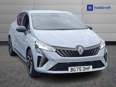 Used Renault Clio V 143 HP (105 kW) 2025 Metallic  ceramic grey  Hatchback