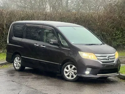 Used Nissan Serena 2012 Black amethyst metallic MPV