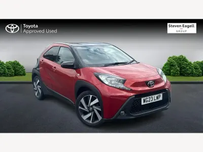Used Toyota Aygo X 72 HP (52 kW) 2023 Red SUV