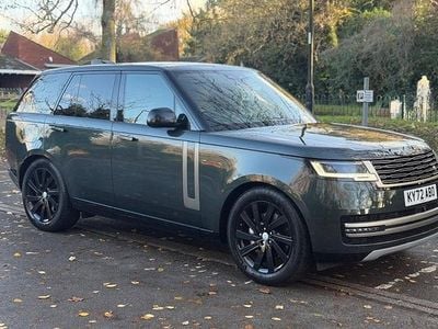 Used 2025 Land Rover Range Rover SE SUV | £69,995 (Good price)