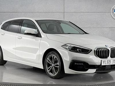 Used BMW 118 Sport Line 148 HP (108 kW) 2020 White Hatchback