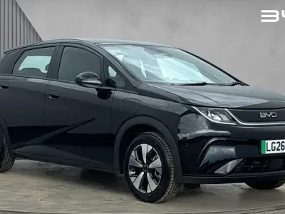 Nuevo BYD Dolphin Active 69 kW (95 CV) 2026 Negro Utilitario