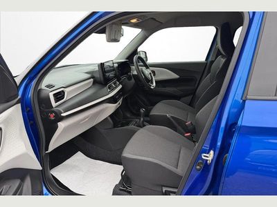 New Suzuki Swift 82 HP (60 kW) 2025 Blue Hatchback