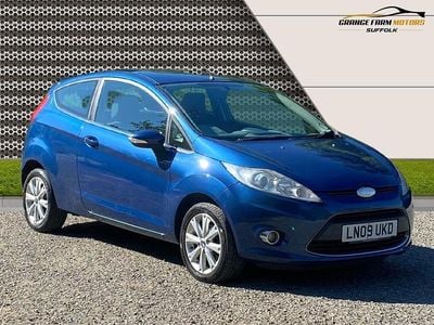 Usado Ford Fiesta Zetec 81 HP (59 kW) 2009 Azul Citadino