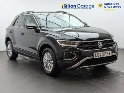 Used VW T-Roc Life 110 HP (80 kW) 2024 Black SUV