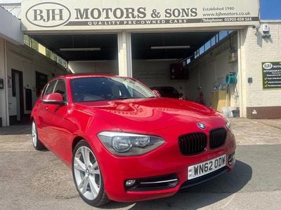 Used BMW 116 Sport Line 2012 Red Hatchback