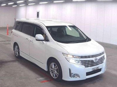 Used Nissan Elgrand 2013 White MPV