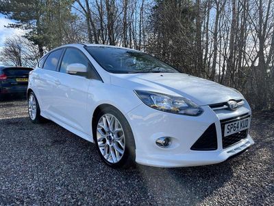 Used Ford Focus Zetec 2014 White Hatchback
