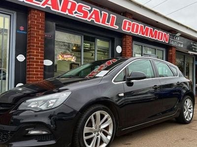 Used Vauxhall Astra 116 HP (85 kW) 2015 Black Hatchback
