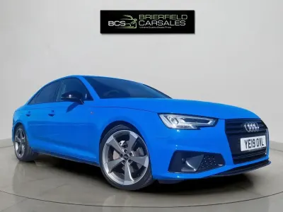 Używany Audi A4 Black Edition 190 KM (139 kW) 2019 Niebieski Sedan/Limuzyna