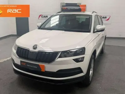 Used Skoda Karoq SE Technology 115 HP (84 kW) 2019 White SUV
