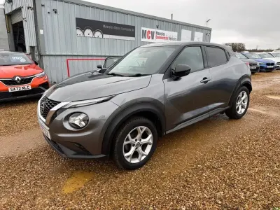 Używany Nissan Juke N-Connecta 114 KM (83 kW) 2021 Szary SUV