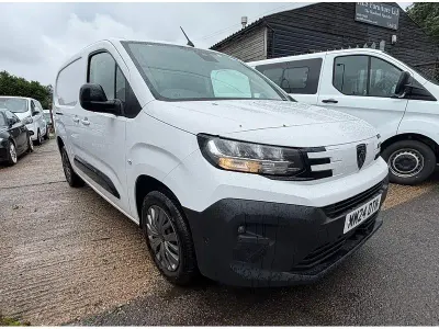 Used Peugeot Partner 131 HP (96 kW) 2024 White MPV