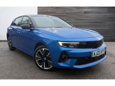 Blue Used 2023 Vauxhall Astra Ultimate Hatchback | £15,999 (Good price)