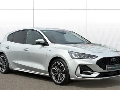 Used Ford Focus ST-Line X 125 HP (91 kW) 2023 Silver Hatchback