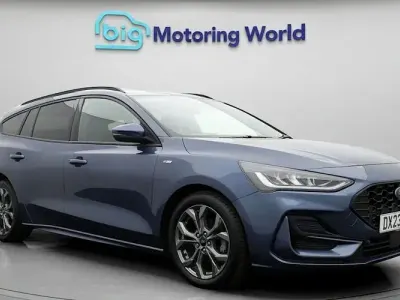 Used Ford Focus ST-Line 155 HP (114 kW) 2023 Blue Estate