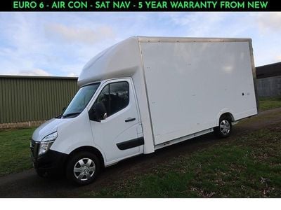 Used Nissan Interstar Tekna 145 HP (106 kW) 2025 White Van