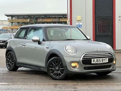 Grey Used 2015 Mini Cooper D Hatch Hatchback | £4,550 (Fair price)