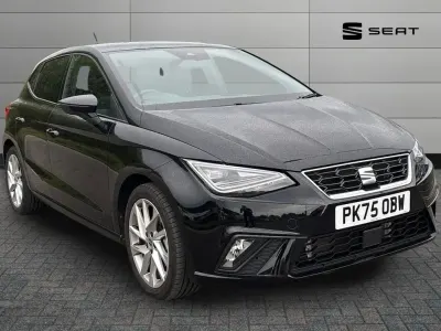Usado Seat Ibiza FR 113 HP (83 kW) 2025 Preto Citadino