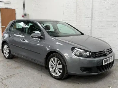 Usado VW Golf VI Match 105 HP (77 kW) 2011 Cinzento Citadino