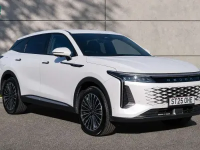 Used Omoda 9 537 HP (394 kW) 2025 White SUV