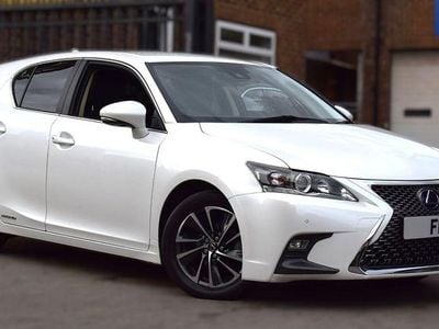 Lexus CT200h