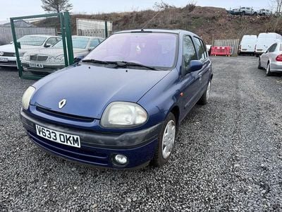Used Renault Clio II 1999 Blue Hatchback