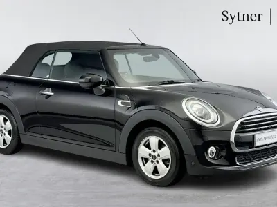 Second-hand Mini Cooper Classic 134 CP (98 kW) 2021 Negru Hatchback