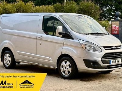 Used Ford Transit Custom Limited 130 HP (95 kW) 2016 Silver Van