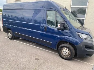 Gebraucht Peugeot Boxer S 140 PS (102 kW) 2021 Blau Van