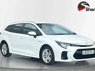 Used Suzuki Swace 140 HP (102 kW) 2023 White Estate