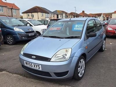 Usado Ford Fiesta Style 75 HP (55 kW) 2005 Azul Citadino