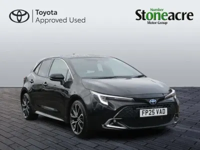 Used Toyota Corolla 140 HP (102 kW) 2025 Black Hatchback
